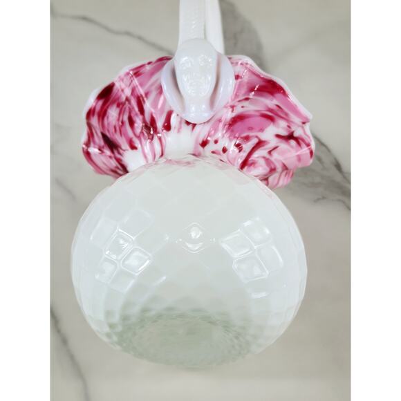 Vase Ruffled Rime w/ Face on Handle 11" Art Milk Glass Basket 80's White Pink - Picture 12 of 16